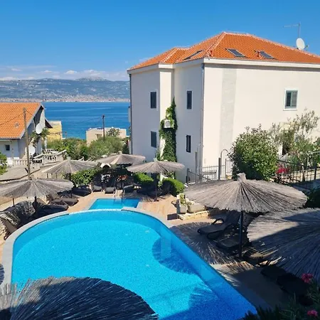 Apartment Relax Villa Salena Slatine Exterior photo